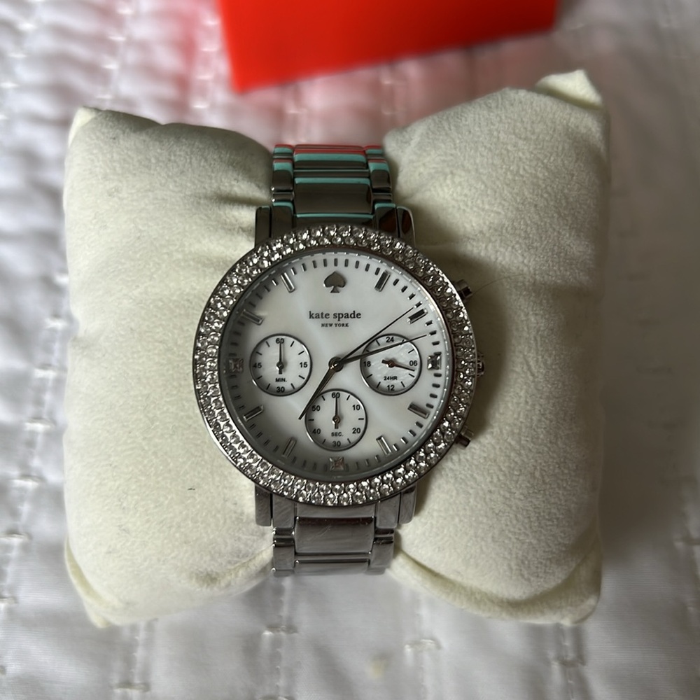 Kate spade watch *like new* with original packaging - Picture 2 of 5